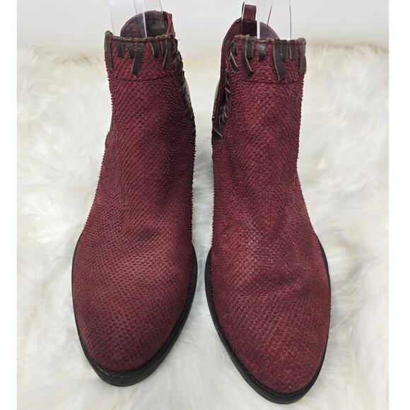 OTBT Santa Fe Boot Red Western Textured Ankle‎ Leather Women's Heal 3" Boots 8 - Picture 1 of 10